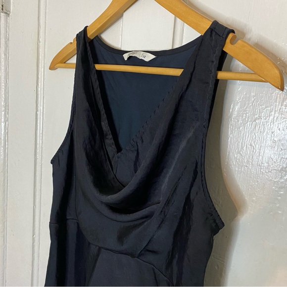 Old Navy : size : M : black slouch cowl-neck casual asymmetrical midi-dress - Picture 3 of 7